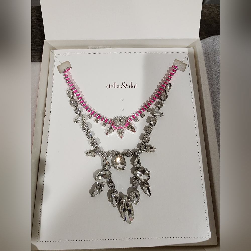 Stella & Dot💗💎Pink Neon Dream Necklace